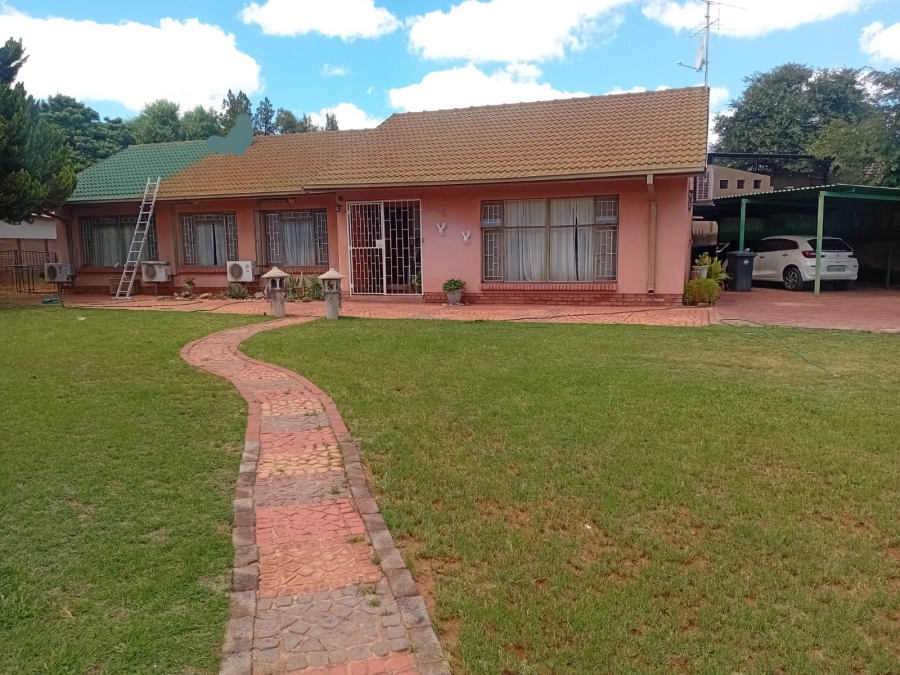 4 Bedroom Property for Sale in Kathu Northern Cape